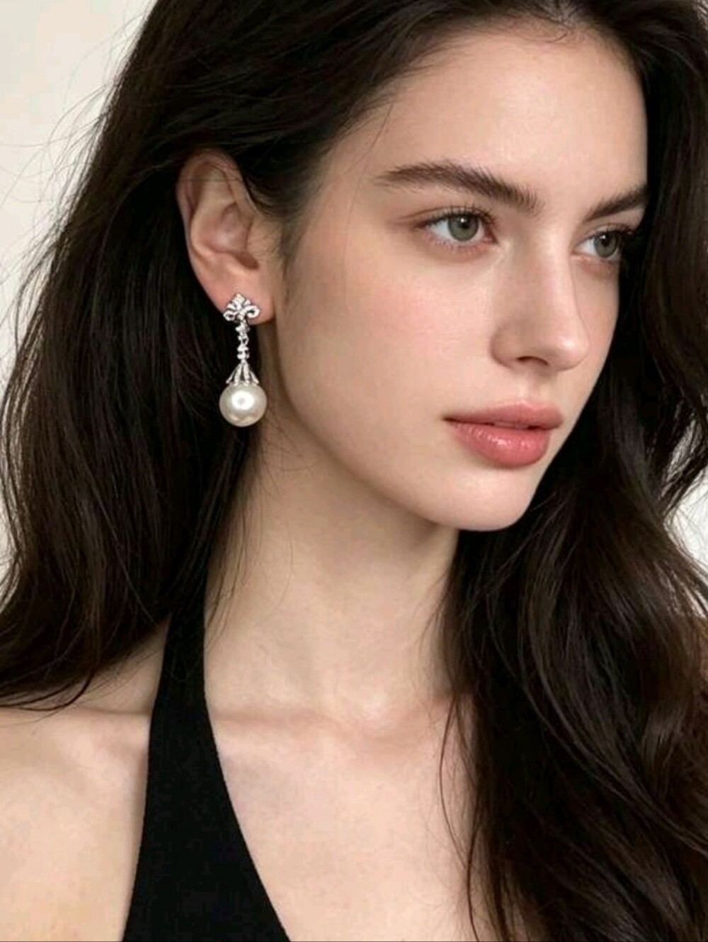 BRAND NEW ** Elegant Silver Pearl Drop Earrings